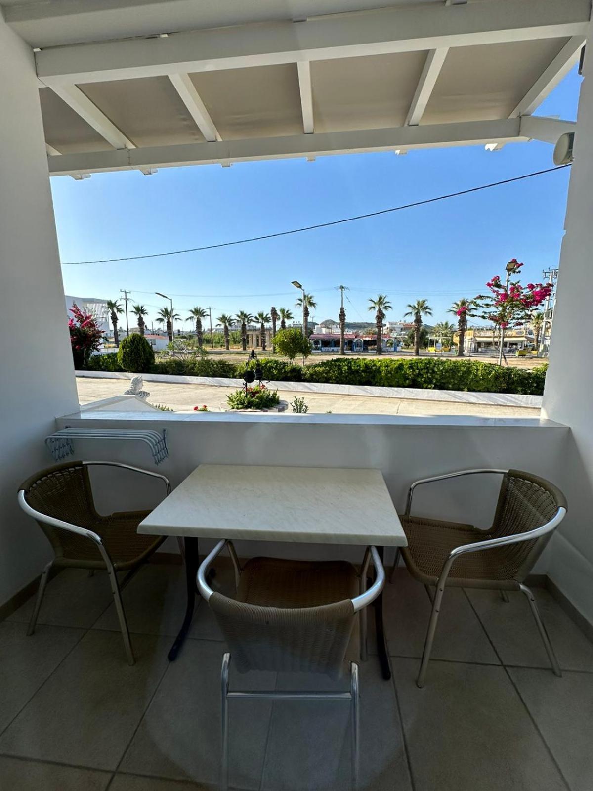 Apollonio Suites & Rooms Faliraki Rhodes Δωμάτιο φωτογραφία