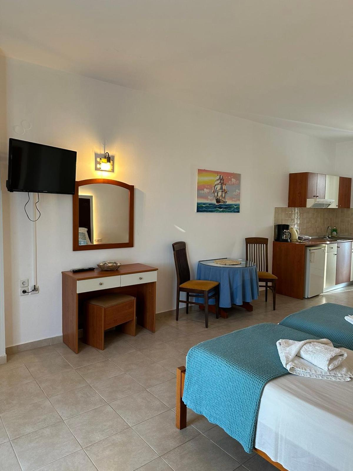 Apollonio Suites & Rooms Faliraki Rhodes Δωμάτιο φωτογραφία