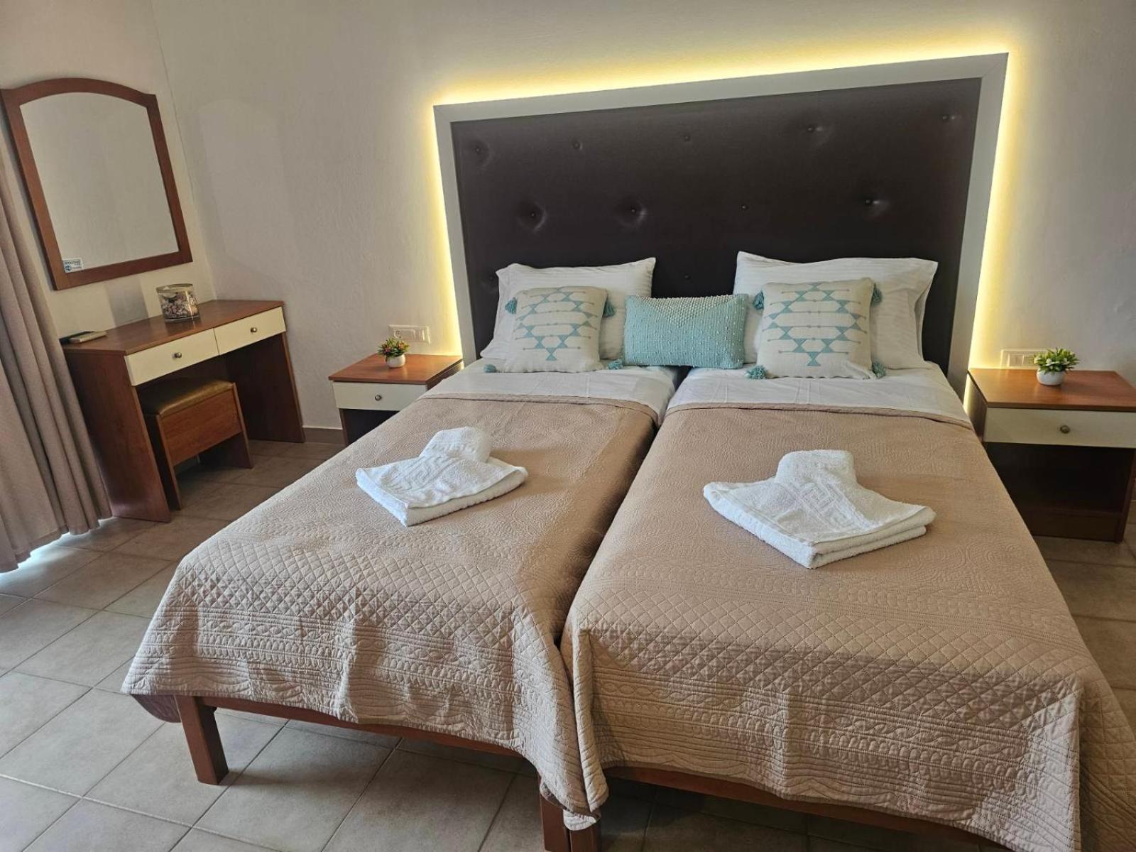 Apollonio Suites & Rooms Faliraki Rhodes Εξωτερικό φωτογραφία
